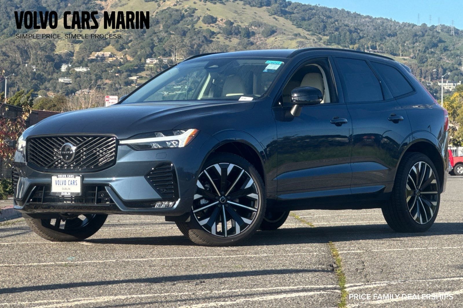 New 2026 Volvo XC60 B5 Ultra w/ Climate Package image 1