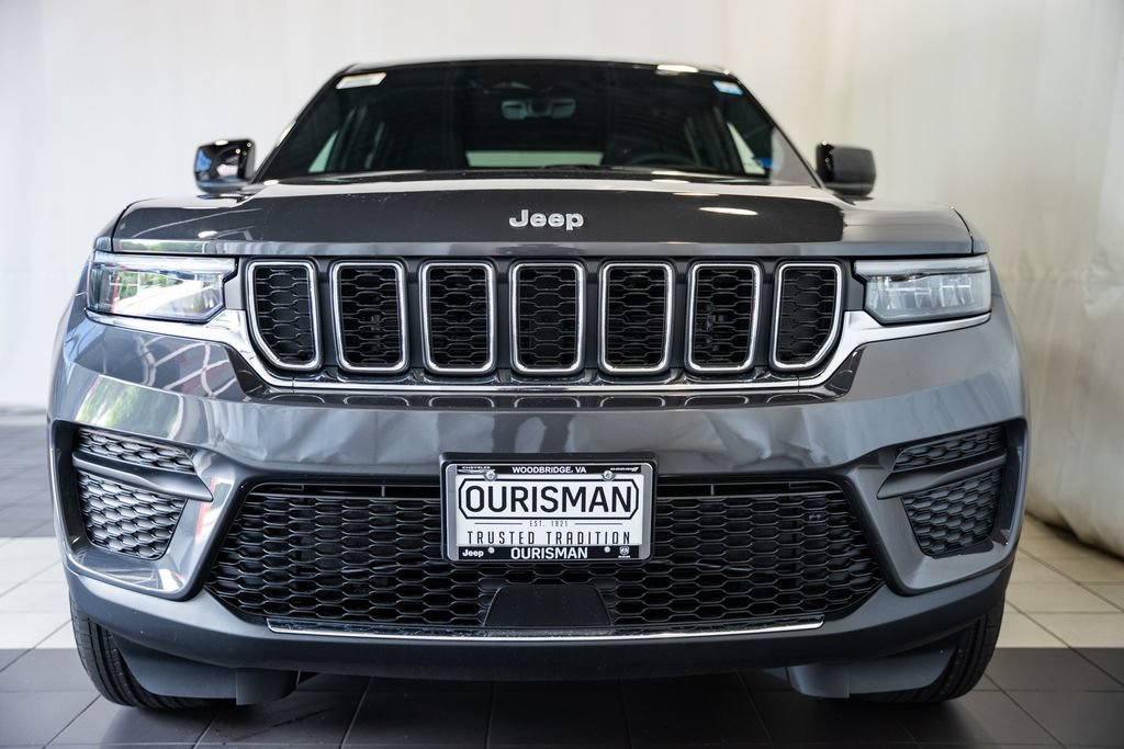 New 2026 Jeep Grand Cherokee Laredo X AWD/4WD image 2