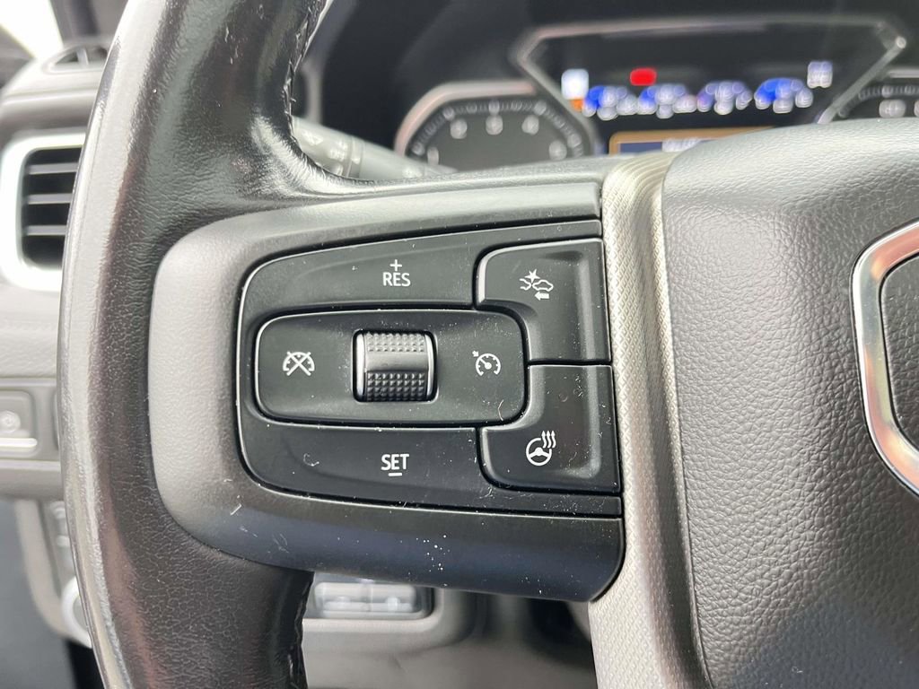 Used 2021 GMC Yukon Denali w/ Denali Premium Package image 18