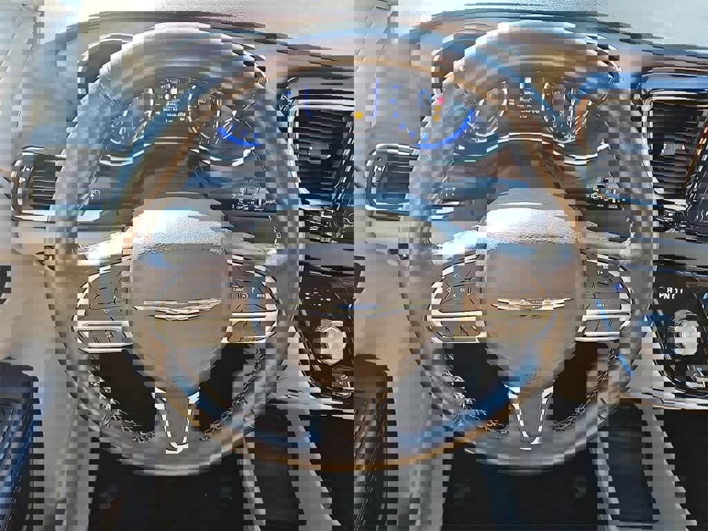 Used 2019 Chrysler Pacifica Touring-L image 18