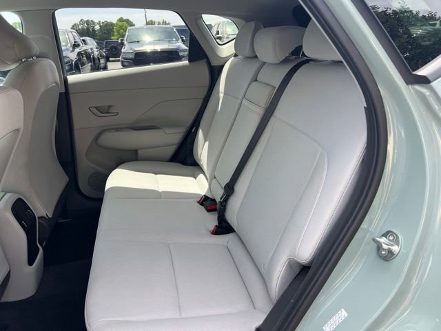 Used 2024 Hyundai Kona SEL AWD/4WD image 18