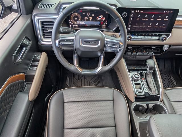 Used 2023 GMC Canyon Denali image 16