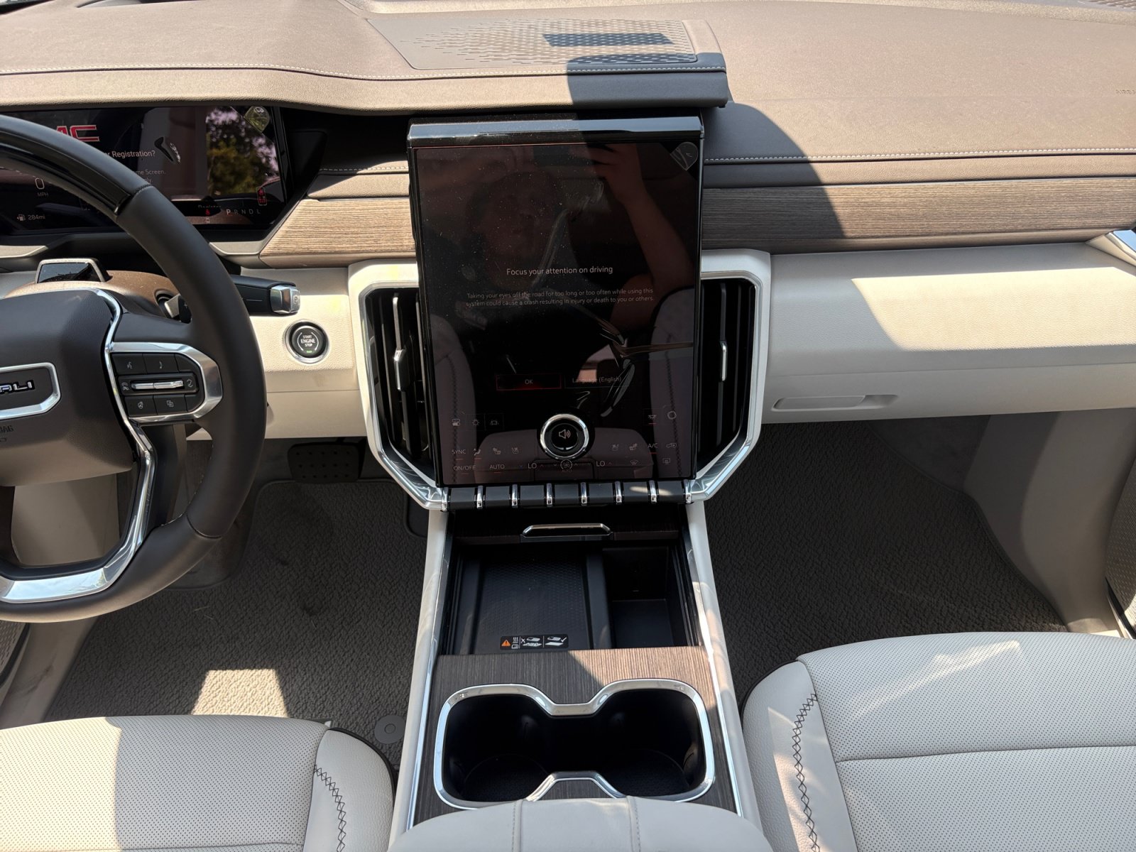 New 2026 GMC Acadia Denali w/ Super Cruise Package FWD image 11