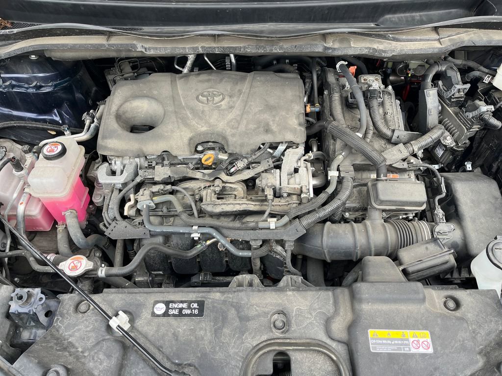 Certified 2021 Toyota Sienna LE image 25