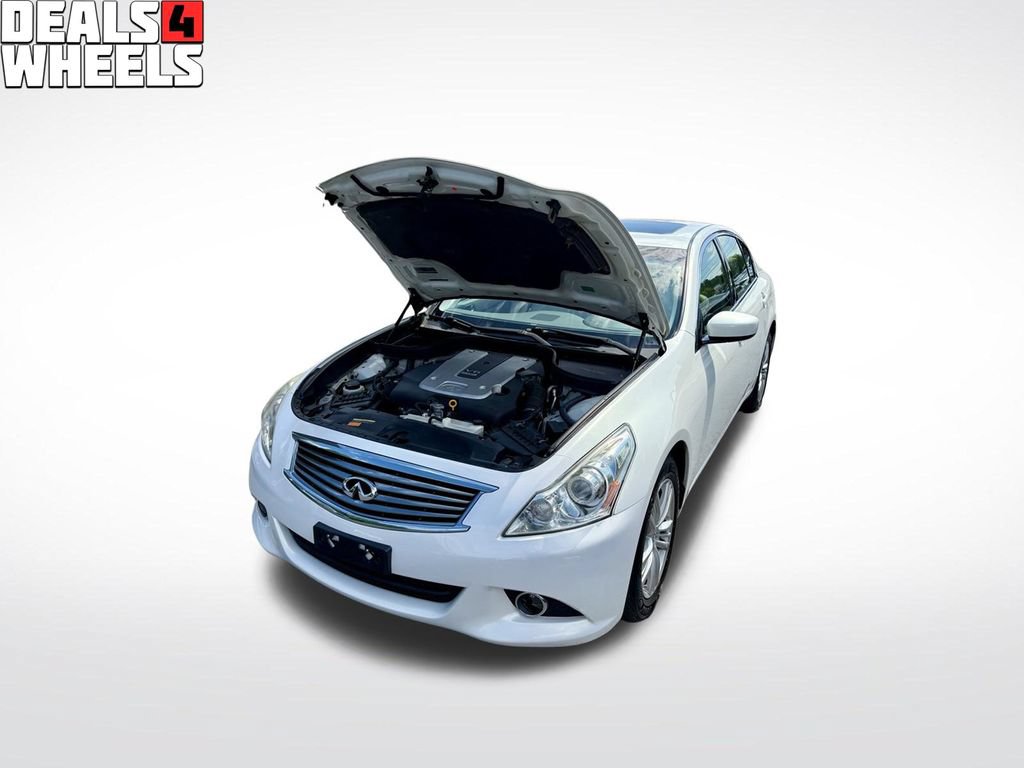 Used 2012 INFINITI G37 x Sedan w/ Premium Pkg AWD/4WD image 5