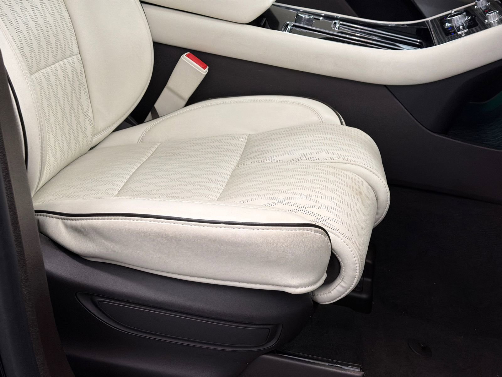 Used 2023 Lincoln Aviator Black Label image 10