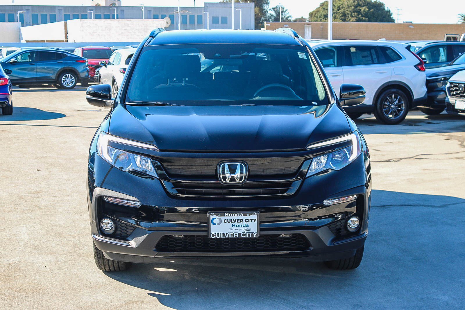 Certified 2022 Honda Pilot Sport image 2