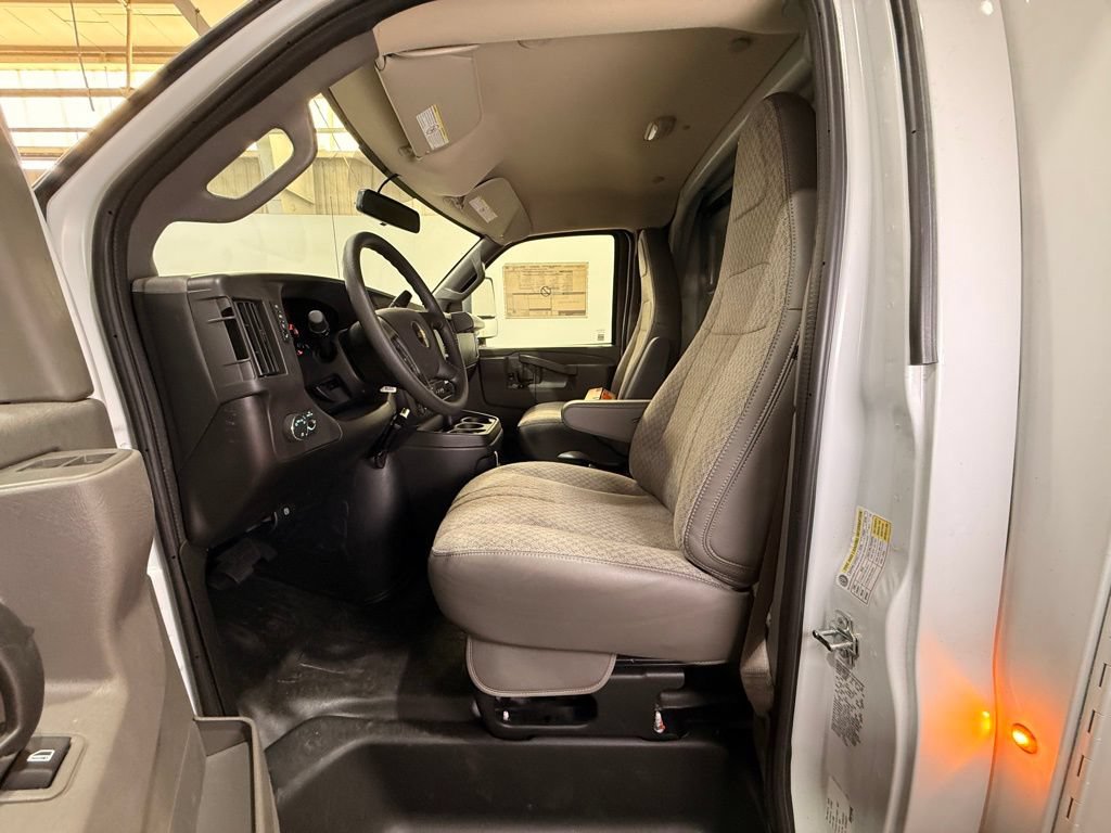 New 2025 Chevrolet Express 3500 w/ Power Convenience Package RWD image 17
