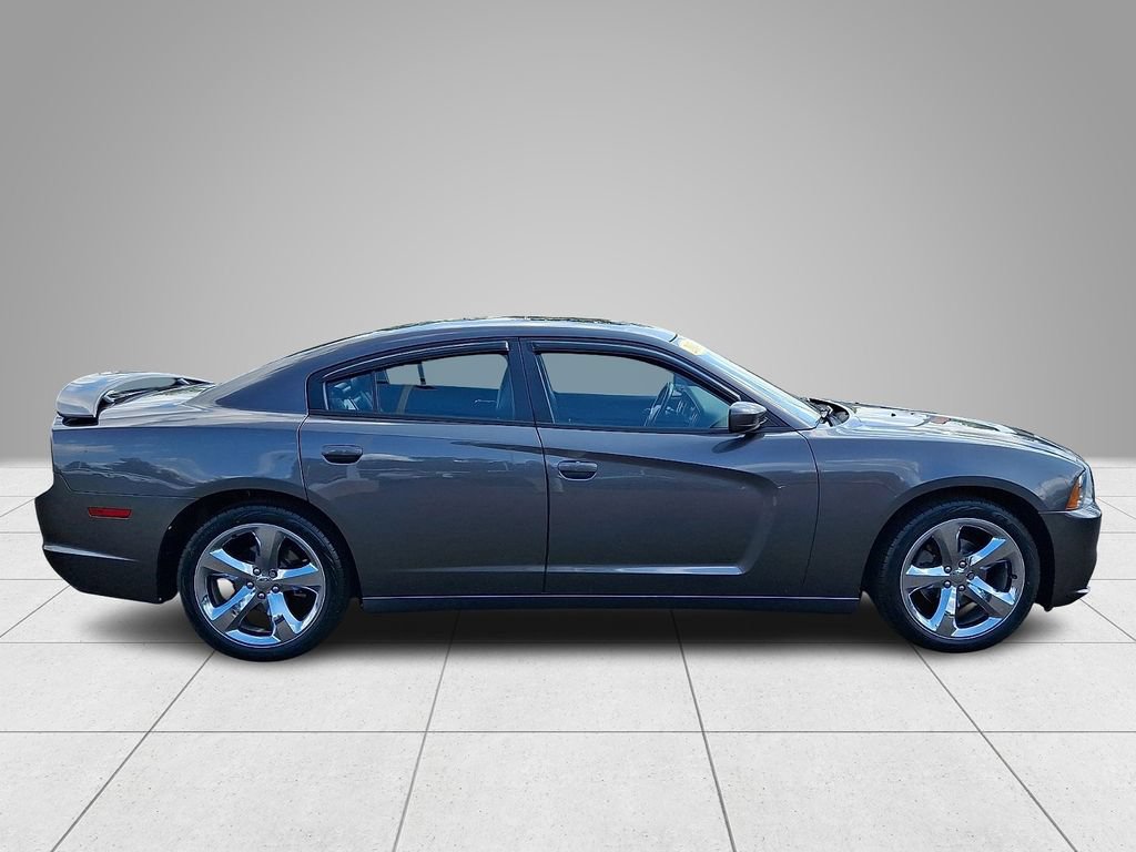Used 2014 Dodge Charger SXT Plus RWD image 8
