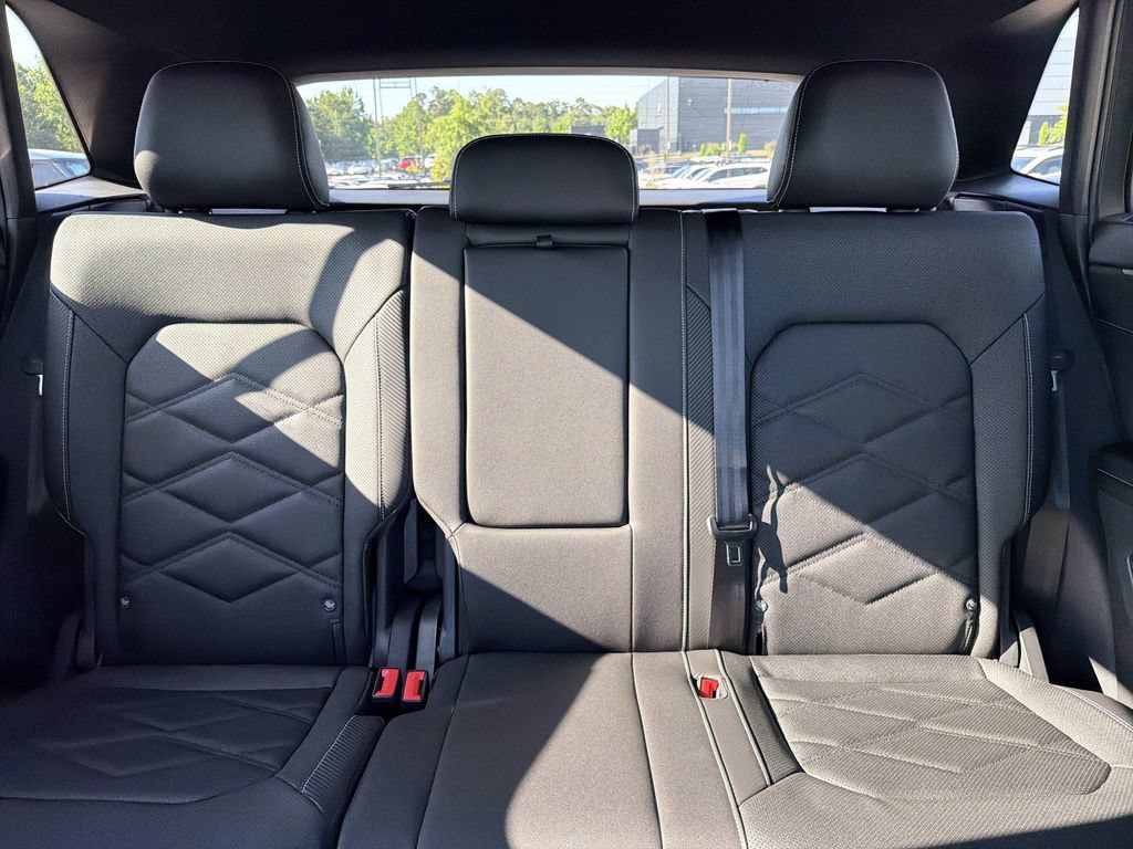 New 2026 Volkswagen Atlas Cross Sport SE FWD image 29