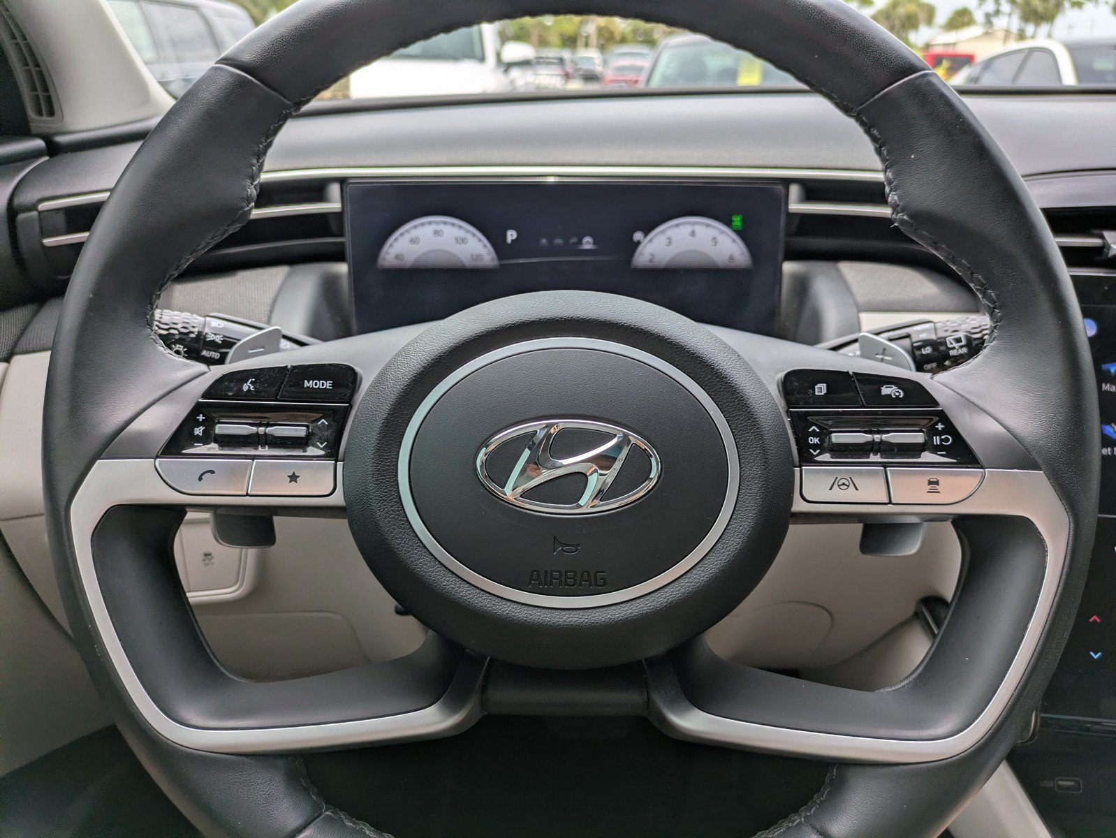 Used 2023 Hyundai Tucson Limited AWD/4WD image 25