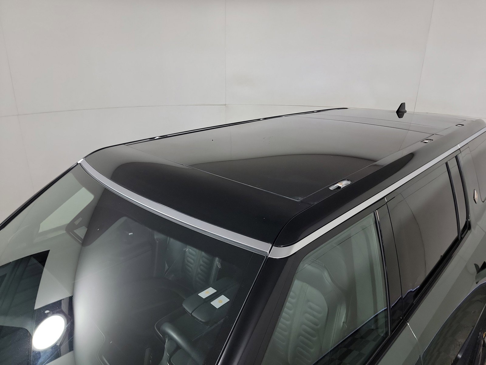 Used 2024 Rivian R1S Adventure AWD/4WD image 13