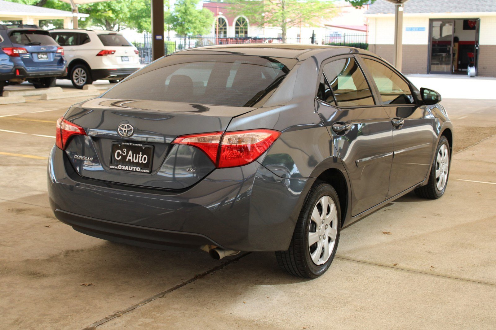 Used 2018 Toyota Corolla LE image 10