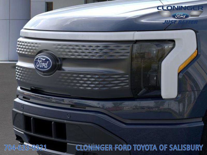 New 2025 Ford F150 Lightning Flash image 19