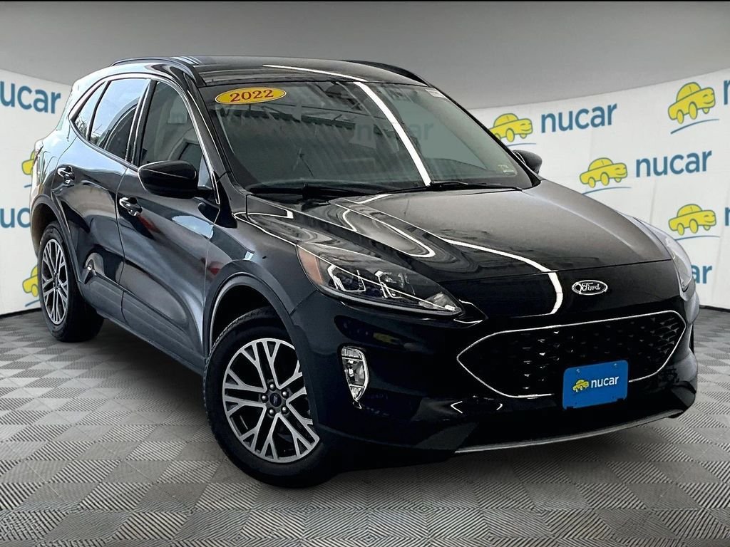 Used 2022 Ford Escape SEL w/ Technology Package AWD/4WD image 1