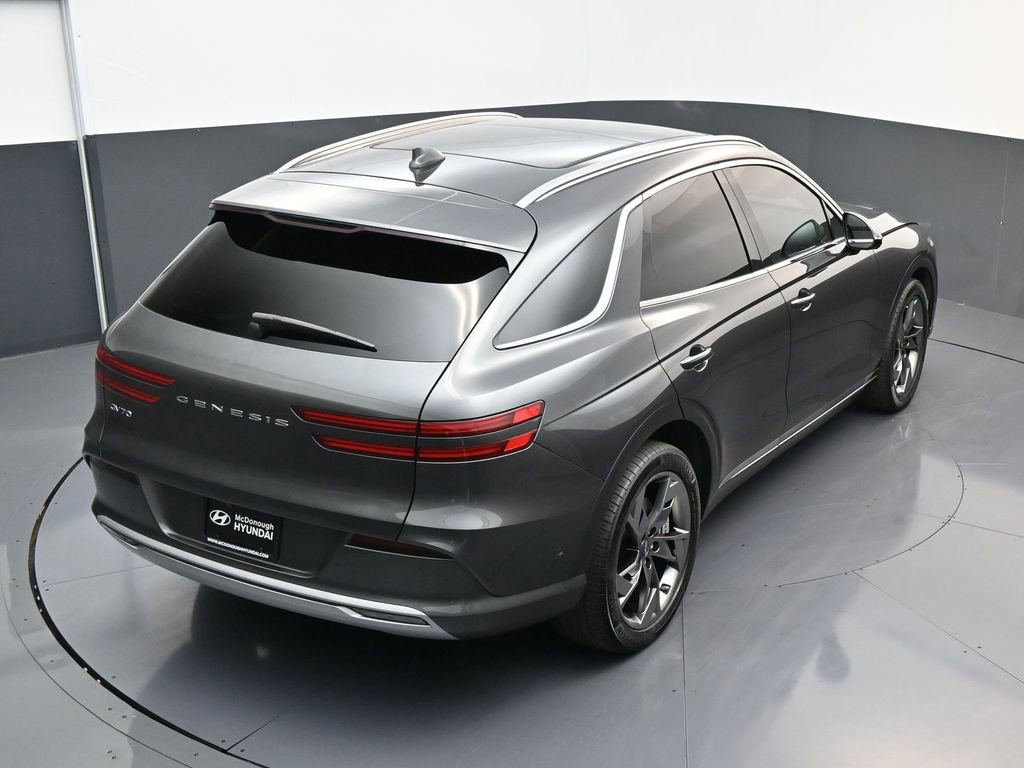 Used 2023 Genesis Electrified GV70 Advanced image 17