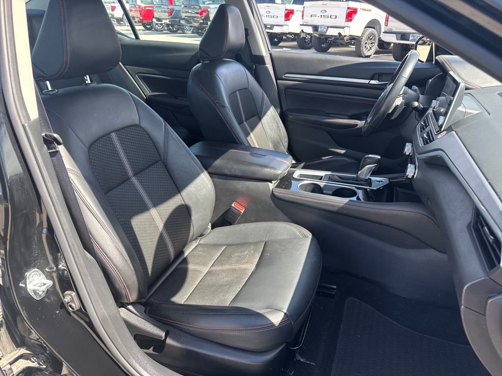 Used 2023 Nissan Altima 2.5 SR image 10