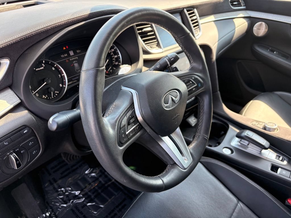 Used 2023 INFINITI QX50 Sensory AWD/4WD image 10