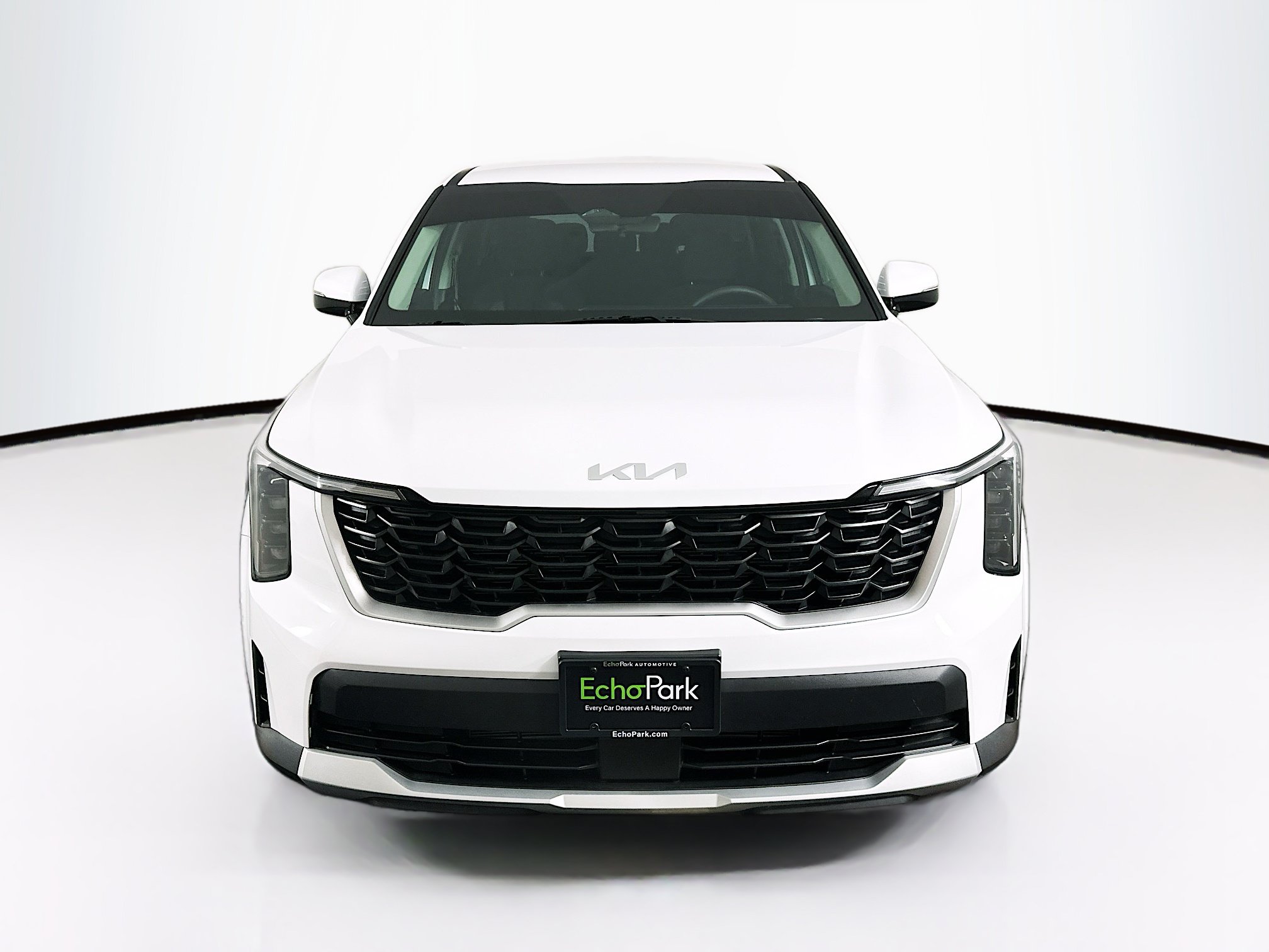Used 2025 Kia Sorento LX FWD image 2