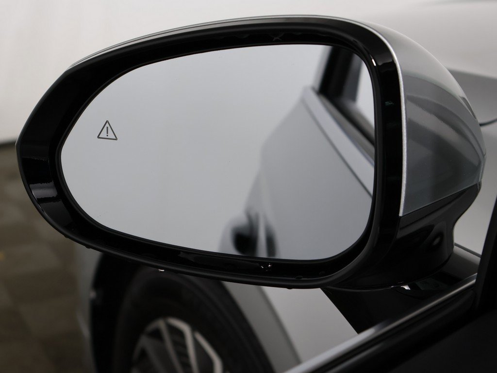 Used 2025 Hyundai Sonata Limited image 39