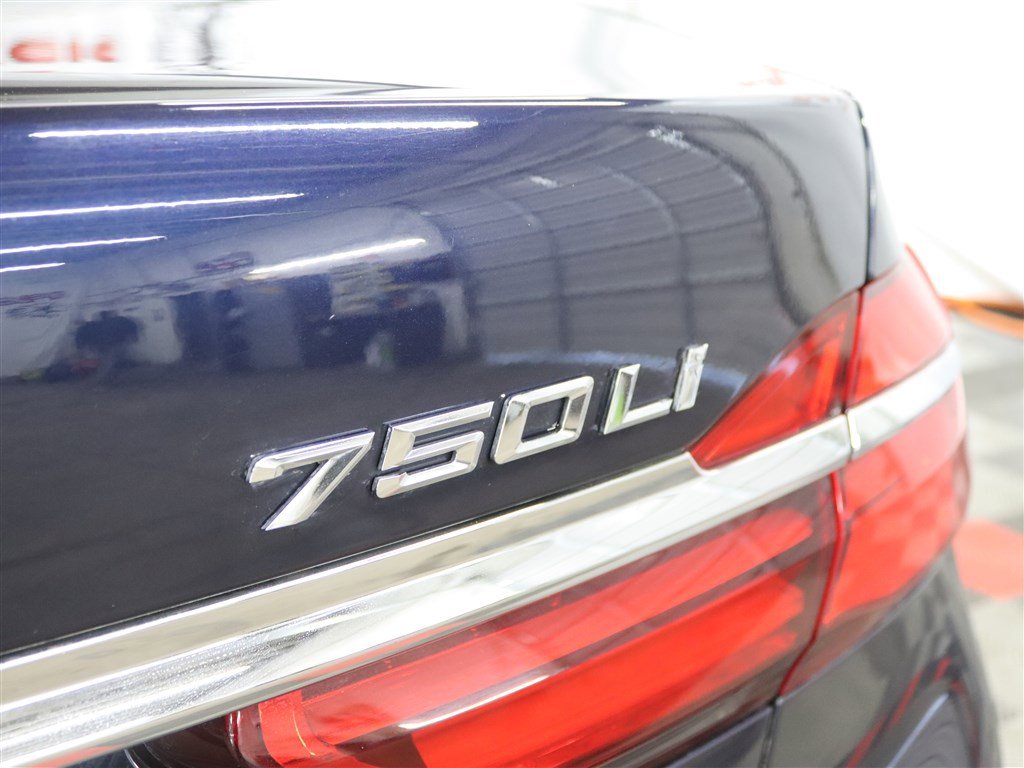 Used 2018 BMW 750Li xDrive w/ Executive Package AWD/4WD image 8