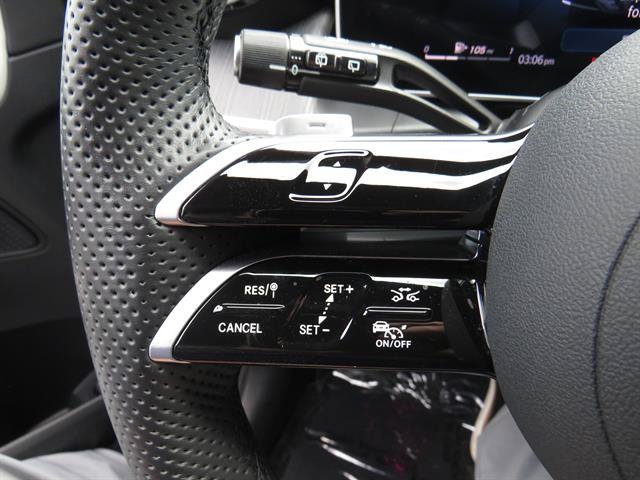 Used 2026 Mercedes-Benz GLC 350e 4MATIC image 11