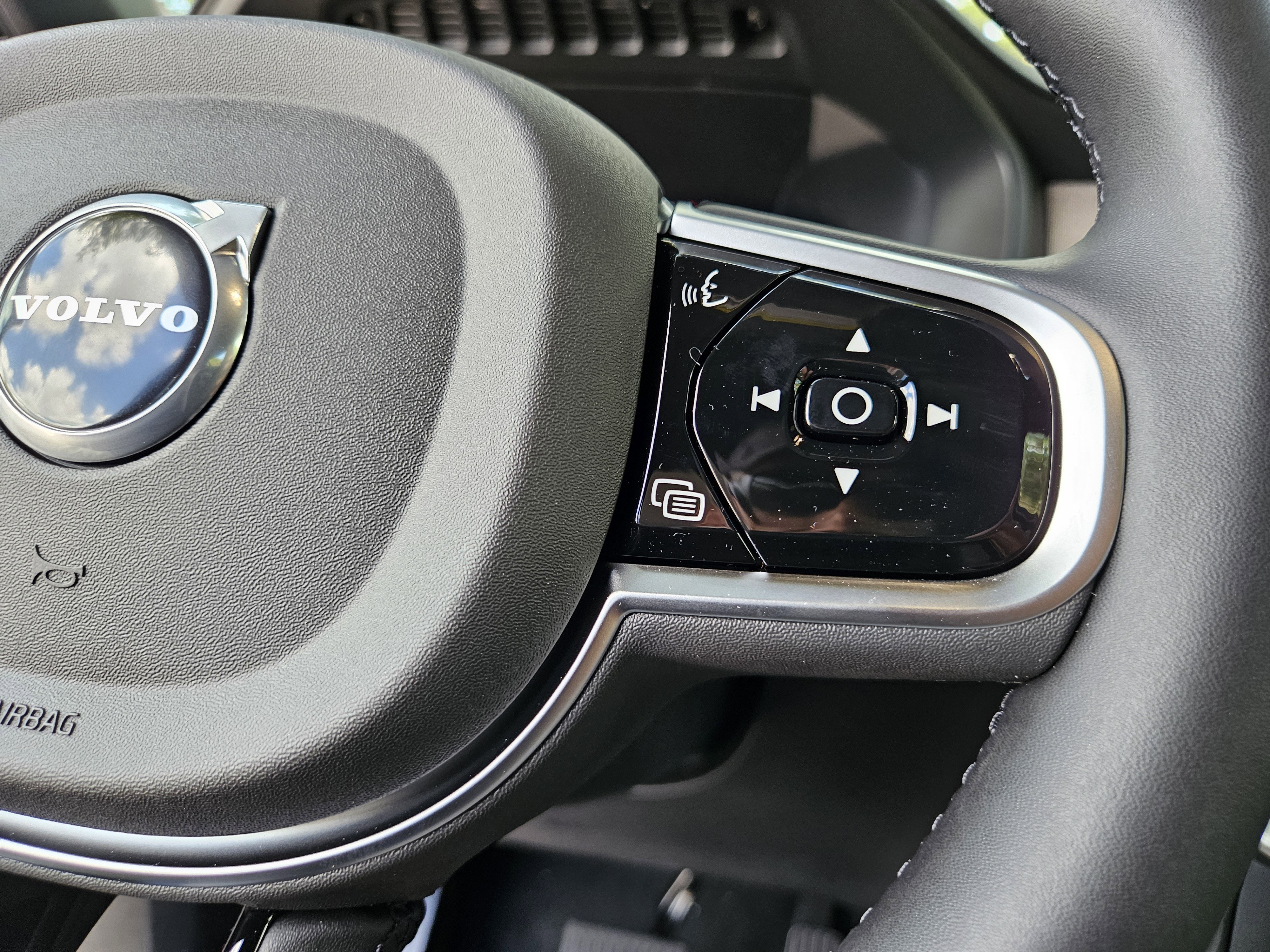 New 2026 Volvo XC90 B5 Plus image 34