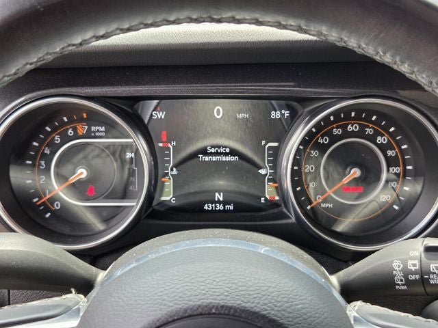 Used 2020 Jeep Wrangler Unlimited Sahara AWD/4WD image 23