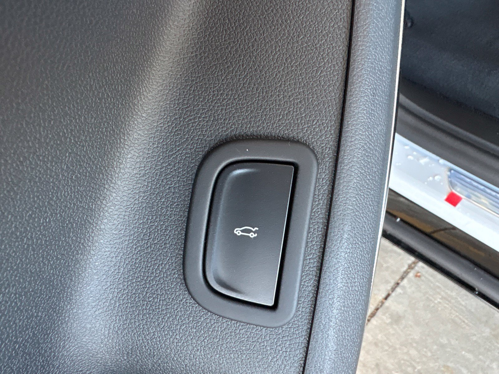 New 2027 Chevrolet Traverse RS AWD/4WD image 14