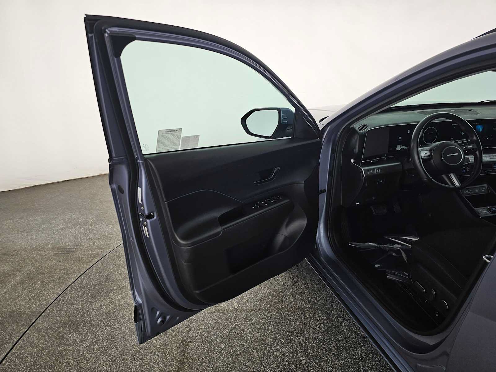Used 2024 Hyundai Kona SEL FWD image 19