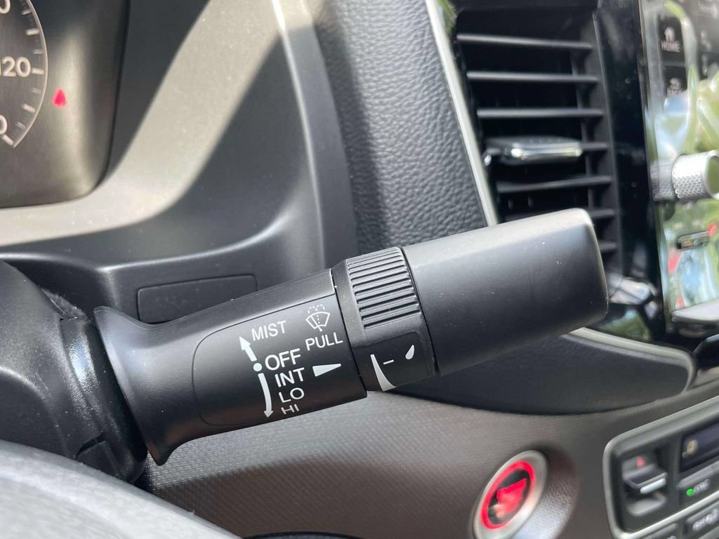 Certified 2025 Honda Ridgeline RTL image 26