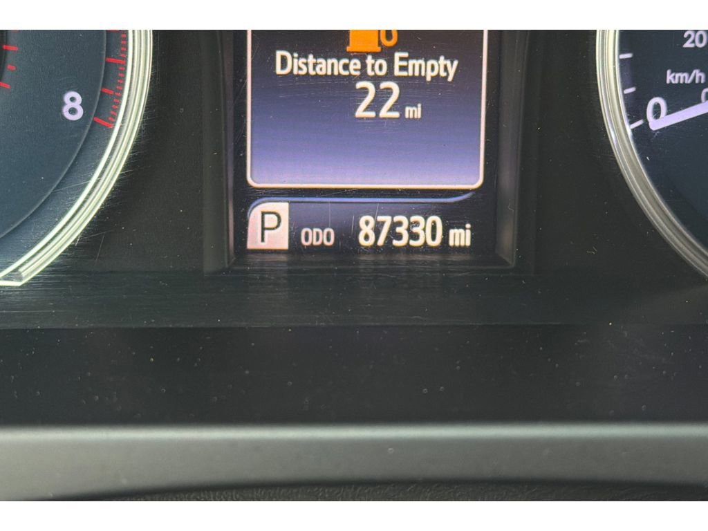 Used 2017 Toyota Camry LE FWD image 27