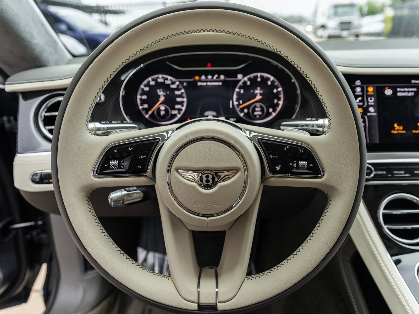 Used 2022 Bentley Continental GT image 31