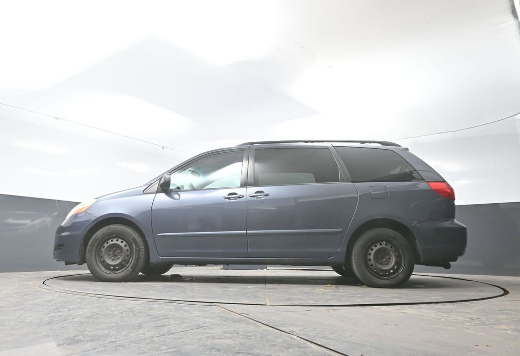 Used 2008 Toyota Sienna LE FWD image 50