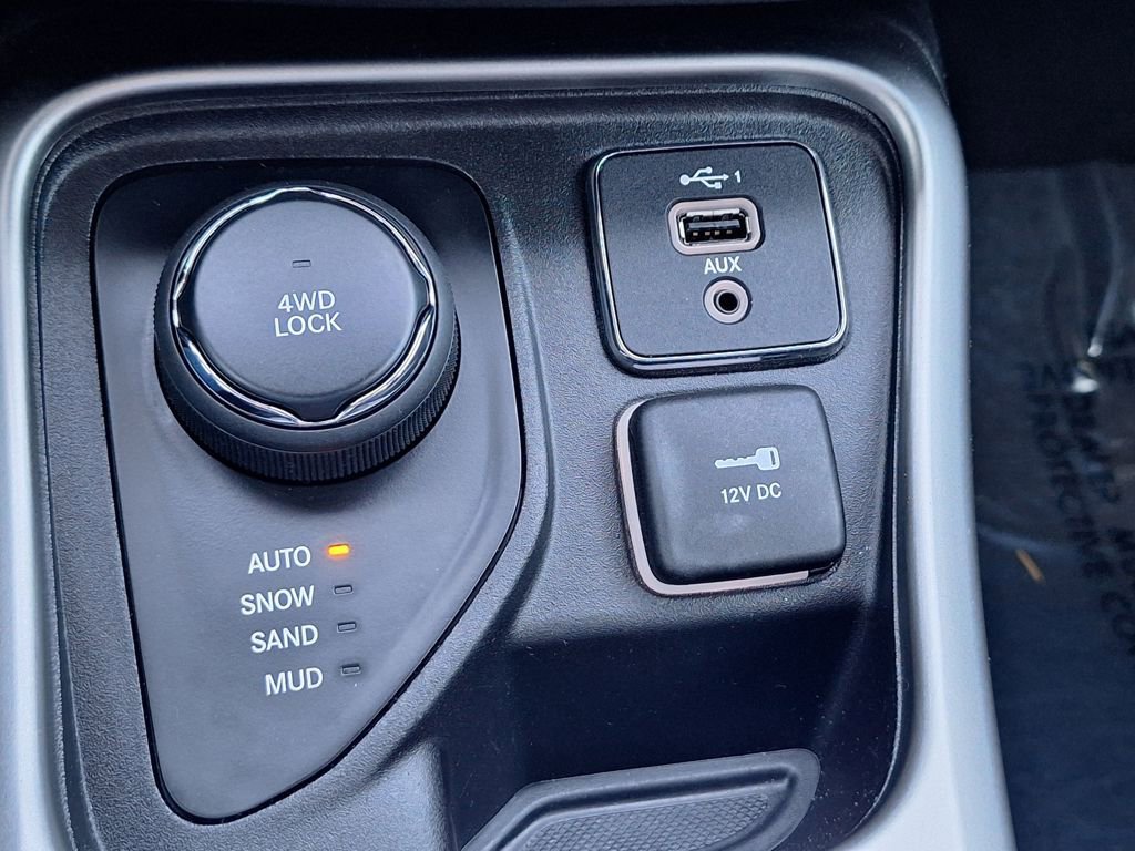 Used 2021 Jeep Compass 80th Special Edition image 24