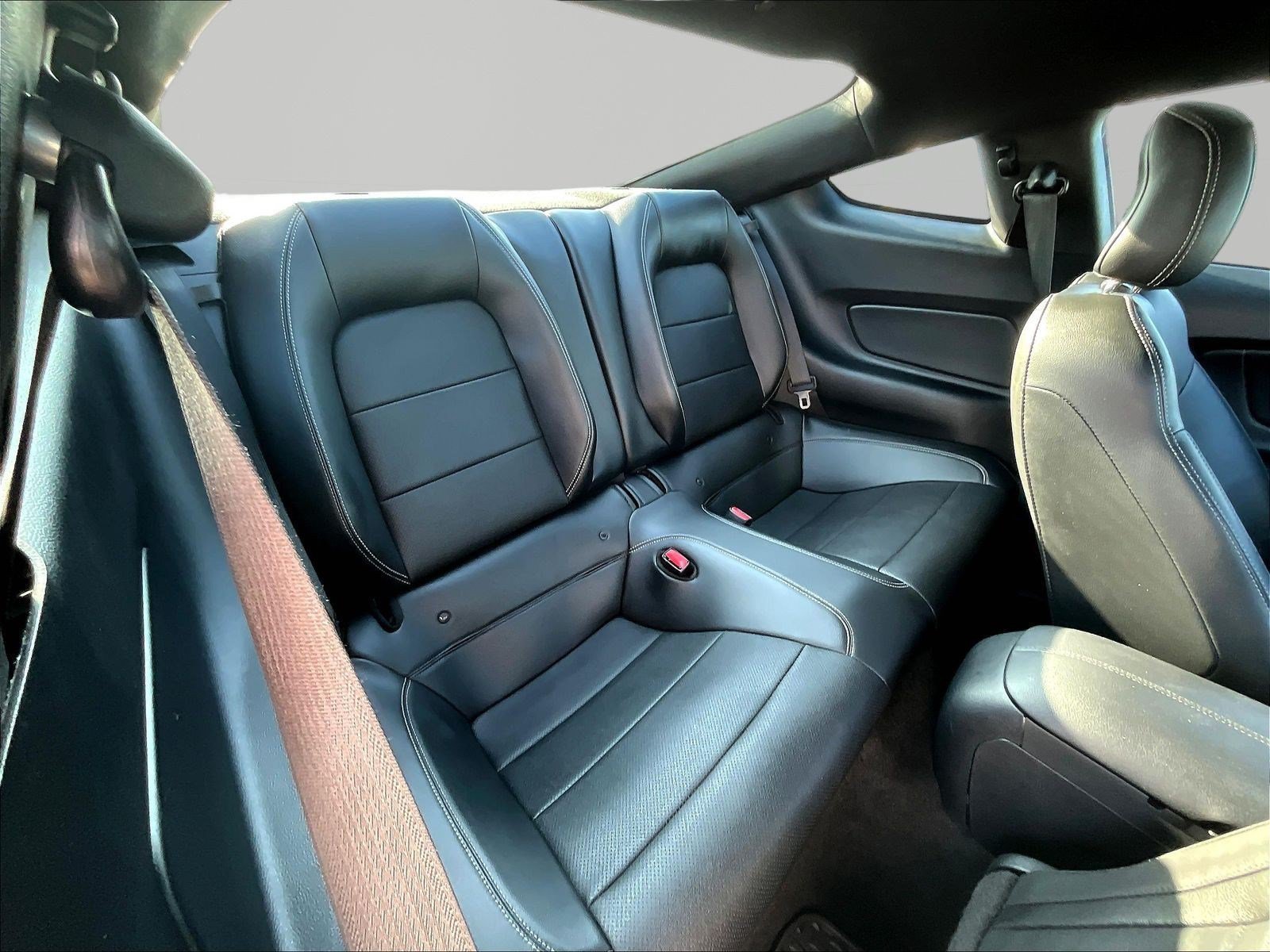 Used 2017 Ford Mustang Premium RWD image 24