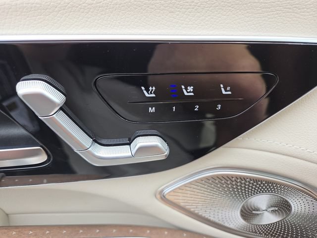 Used 2023 Mercedes-Benz EQS 580 4MATIC SUV image 10