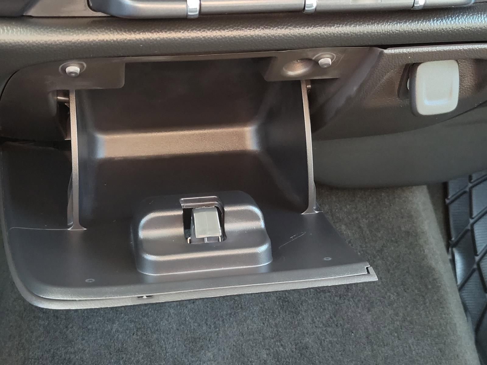 Used 2018 Chevrolet Silverado 1500 Custom w/ Custom Value Package image 28