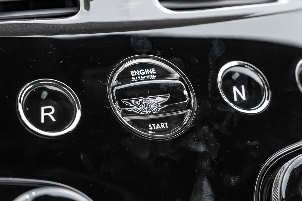 Used 2016 Aston Martin Vanquish Coupe RWD image 15