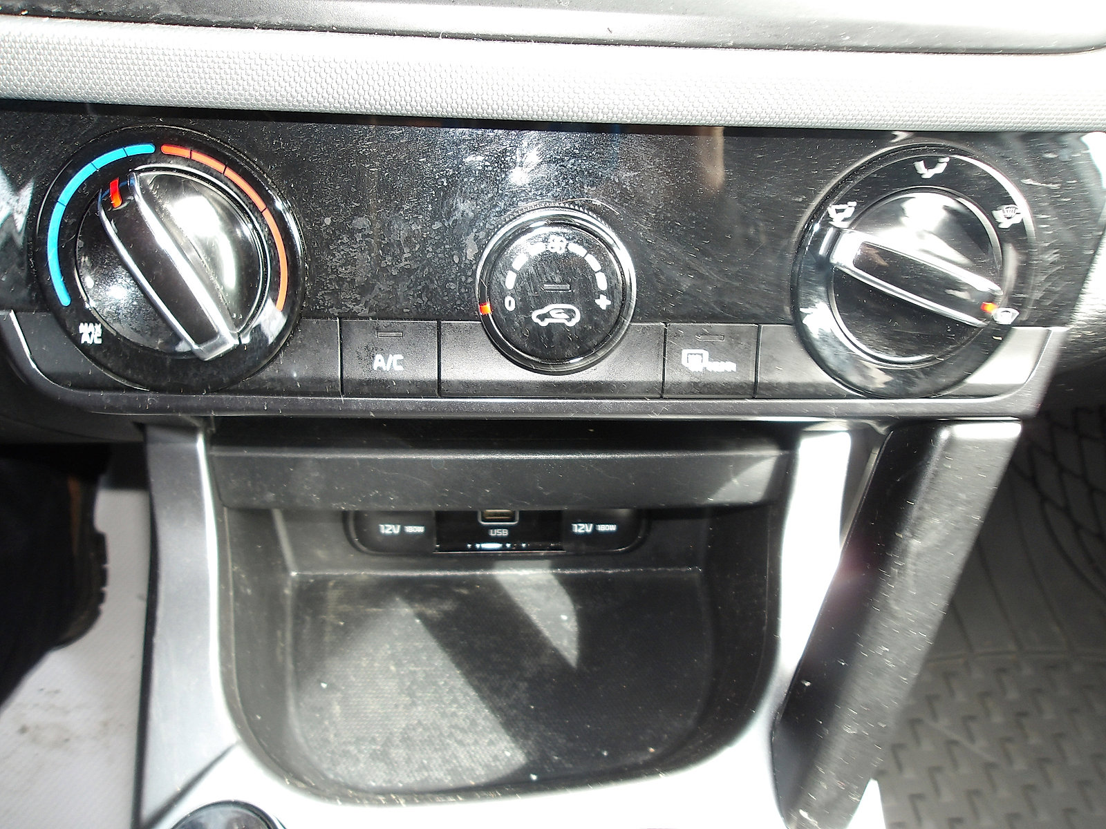 Used 2024 Kia Seltos LX image 21