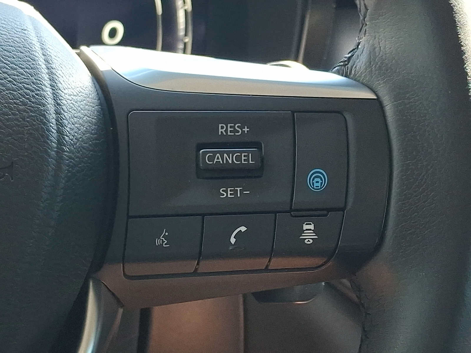 Used 2023 INFINITI QX60 Luxe w/ Vision Package AWD/4WD image 24