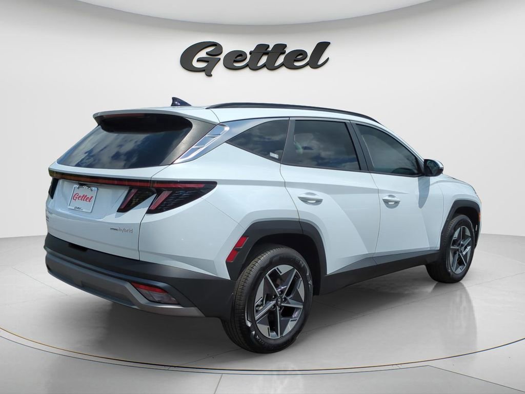 Certified 2025 Hyundai Tucson SEL AWD/4WD image 4