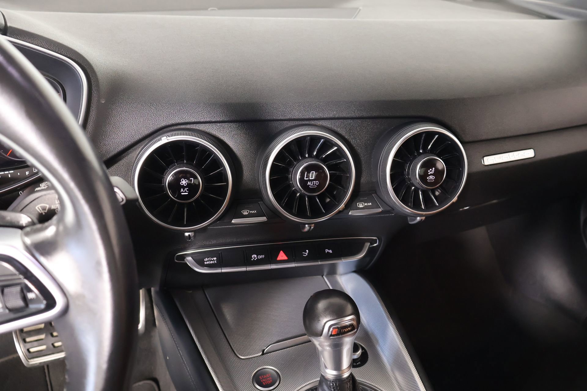 Used 2017 Audi TT 2.0T w/ Technology Package image 5