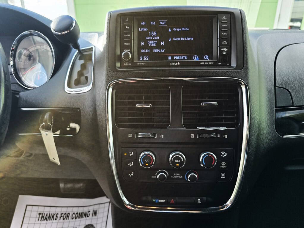 Used 2019 Dodge Grand Caravan SE FWD image 8