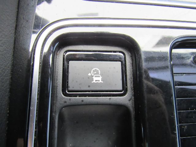 Used 2020 Jaguar F-PACE S image 52