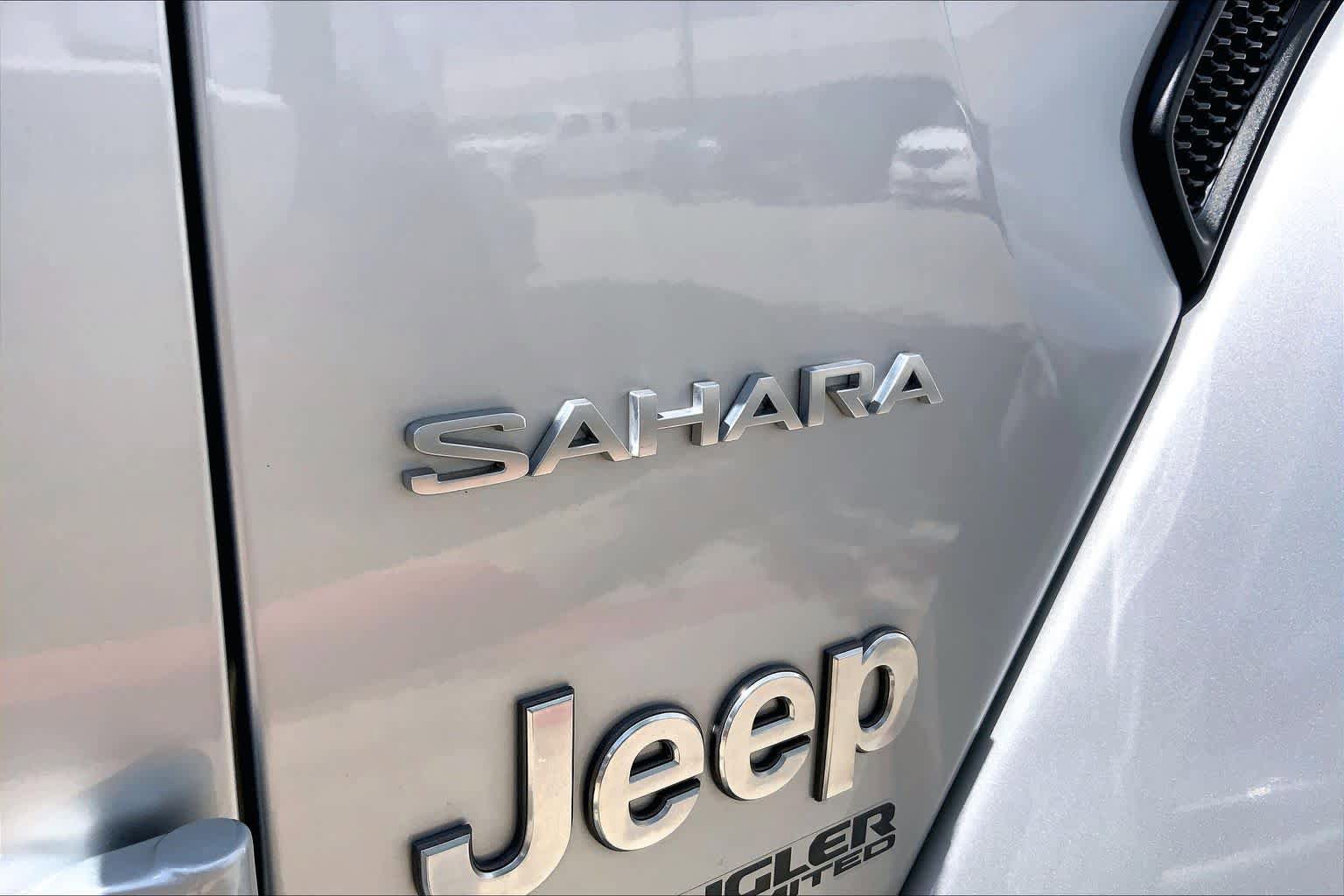Used 2022 Jeep Wrangler Unlimited Sahara AWD/4WD image 10