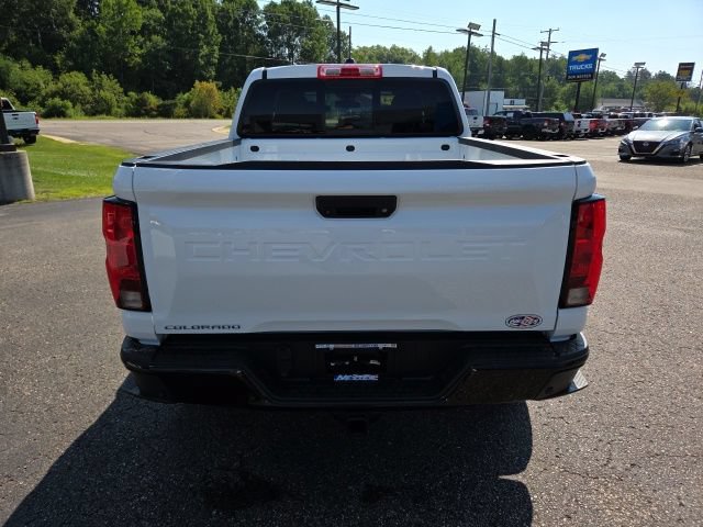 Used 2024 Chevrolet Colorado Trail Boss w/ Technology Package AWD/4WD image 27