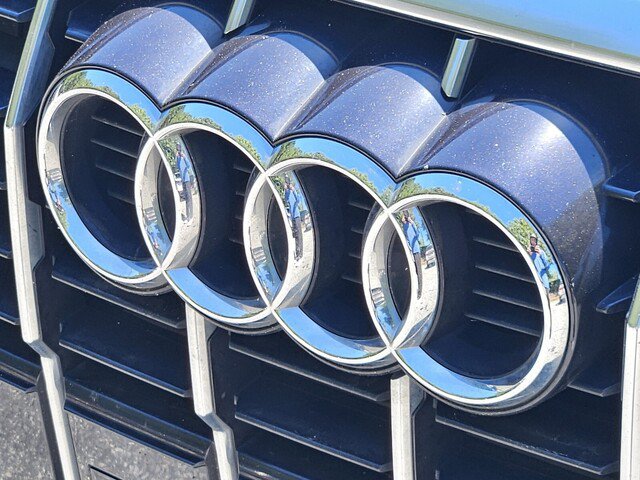 Used 2021 Audi Q3 2.0T Premium w/ Convenience Package AWD/4WD image 32