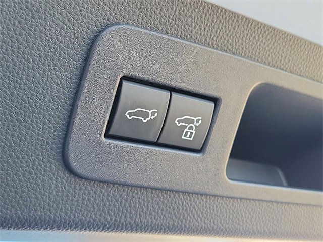 New 2025 Lexus LX 600 4WD w/ Premium Package image 8