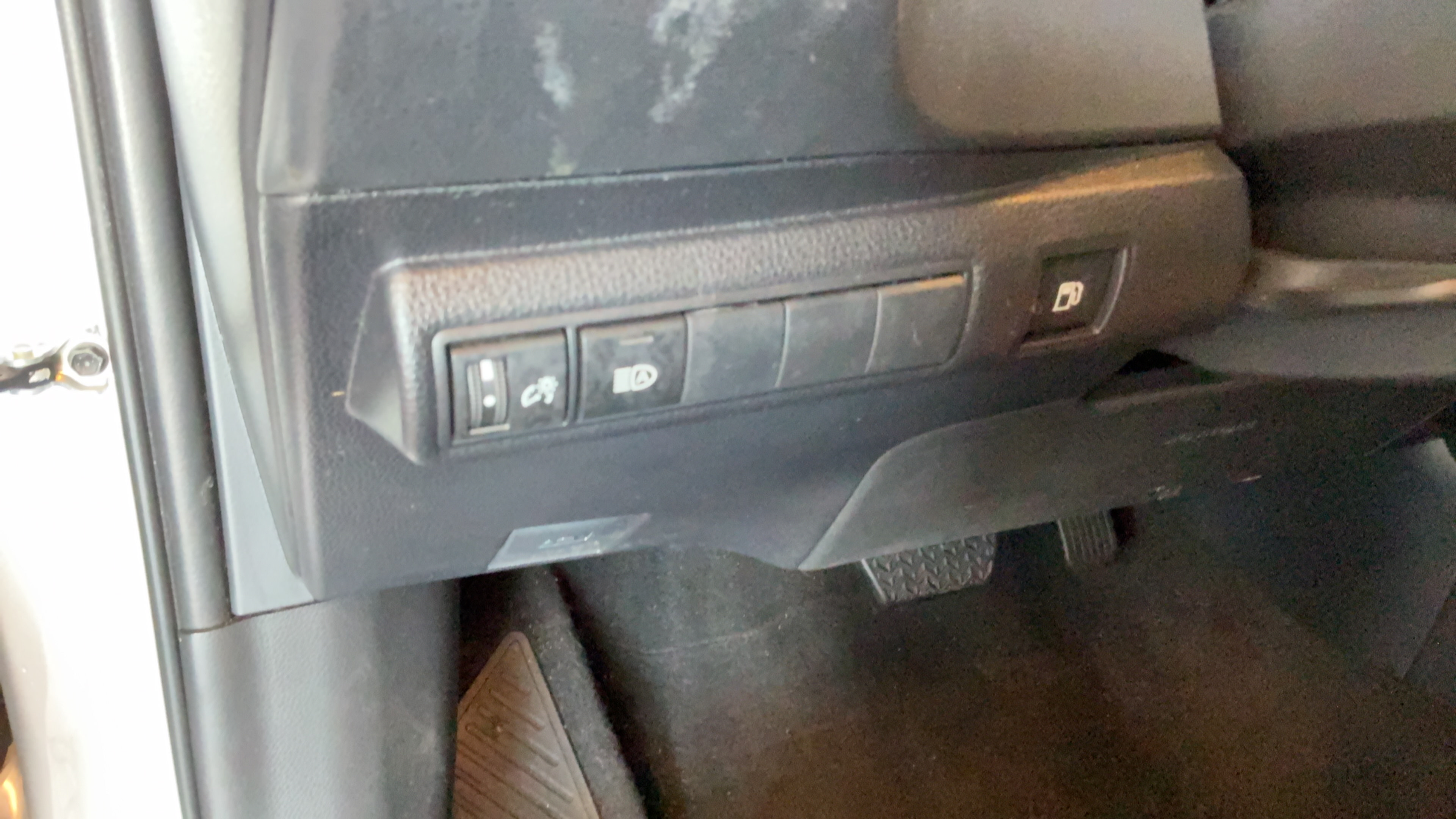 Certified 2024 Toyota Corolla LE FWD image 18